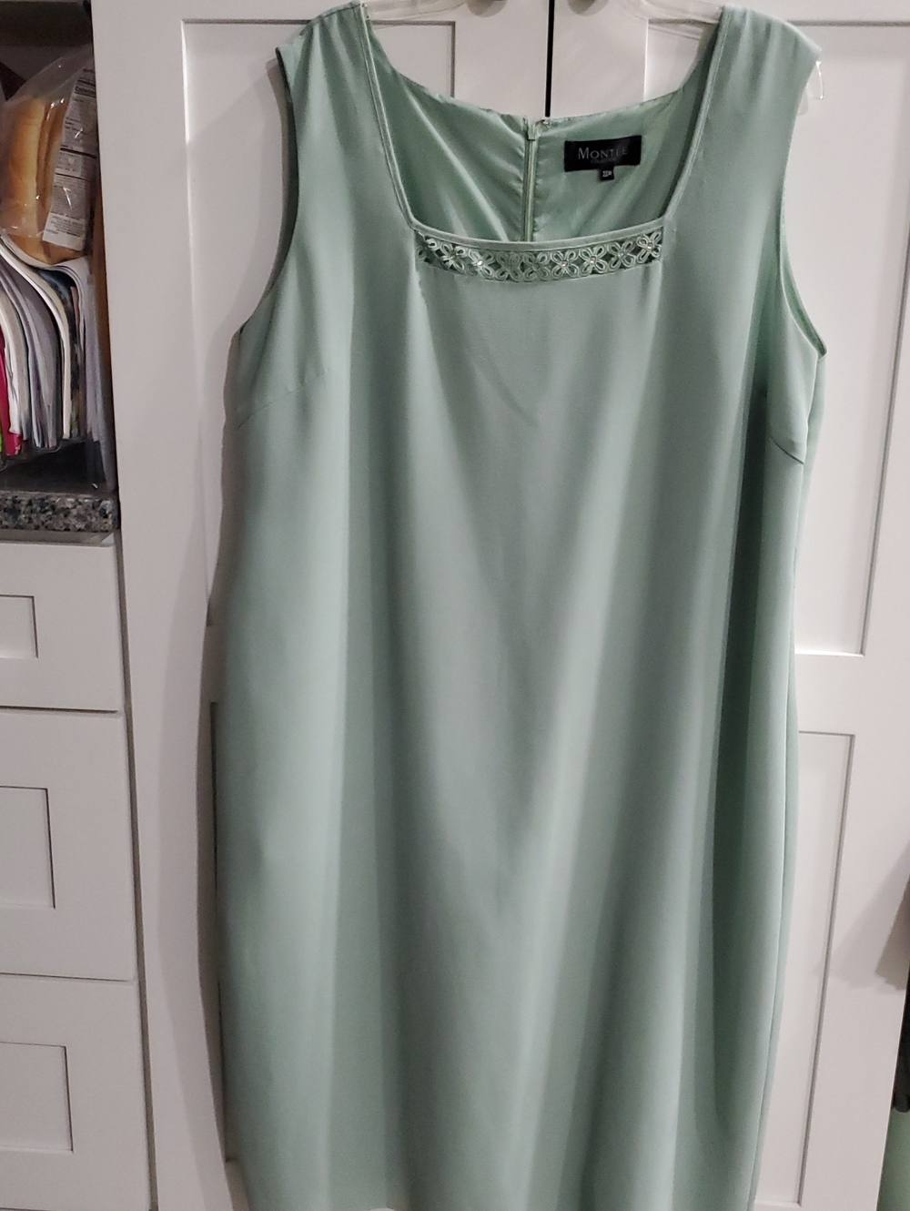 Mint Green Sleeveless Midi Dress